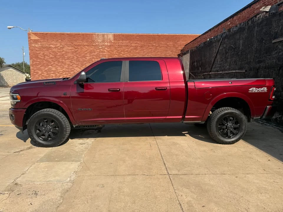 2022 Ram 2500 - Image 3 of 11