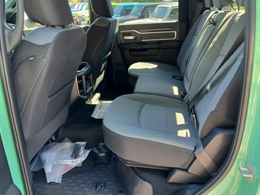 2022 Ram 2500 - Image 13 of 25