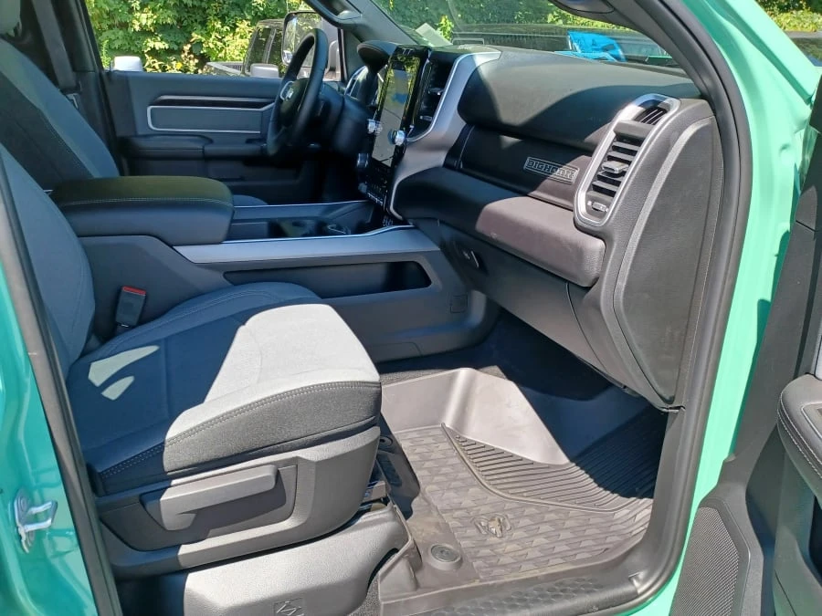 2022 Ram 2500 - Image 16 of 25