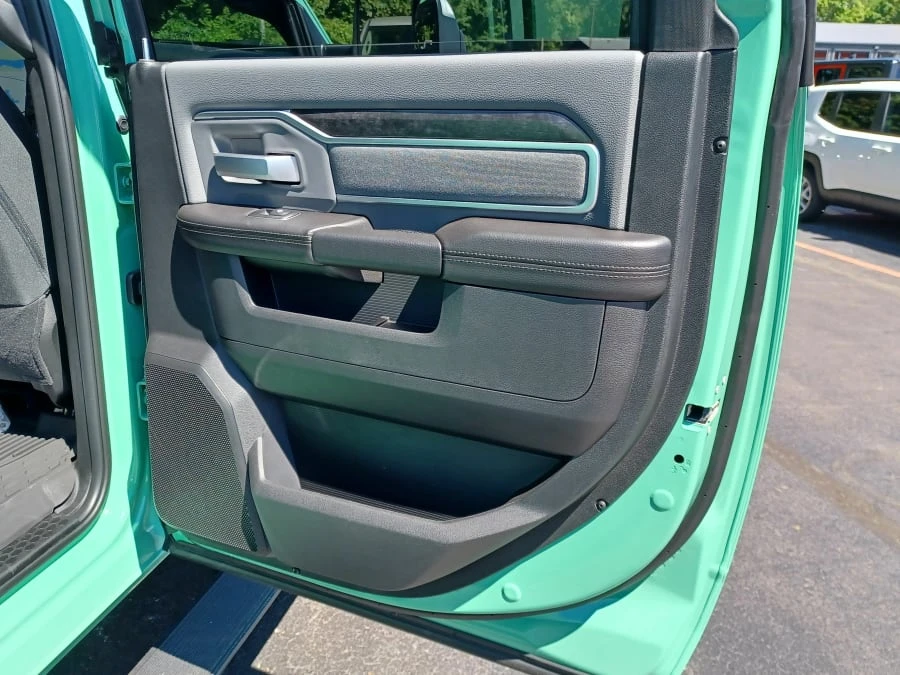 2022 Ram 2500 - Image 23 of 25