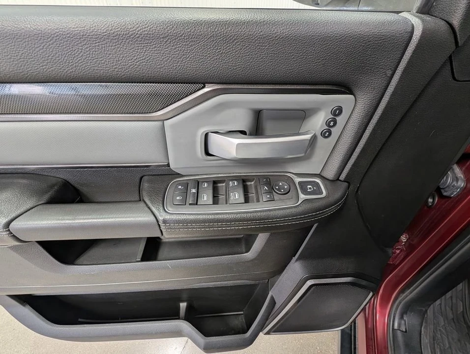2022 Ram 2500 - Image 12 of 30