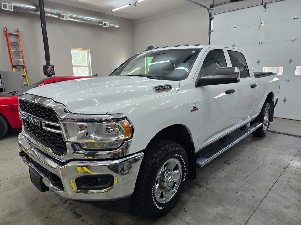 2022 Ram 2500 - Image 3 of 21