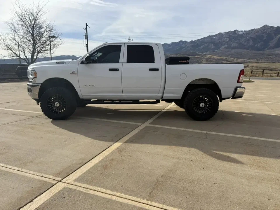 2022 Ram 2500 - Image 10 of 13