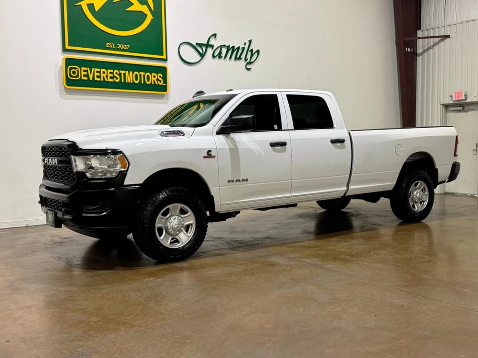 2022 Ram 2500 - Image 3 of 31