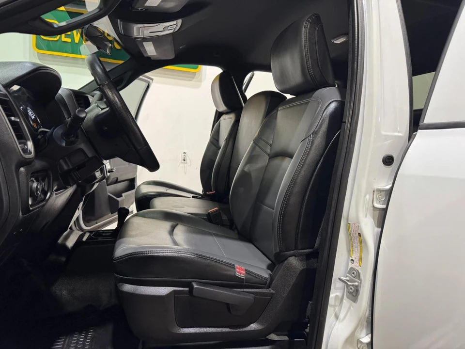 2022 Ram 2500 - Image 14 of 31