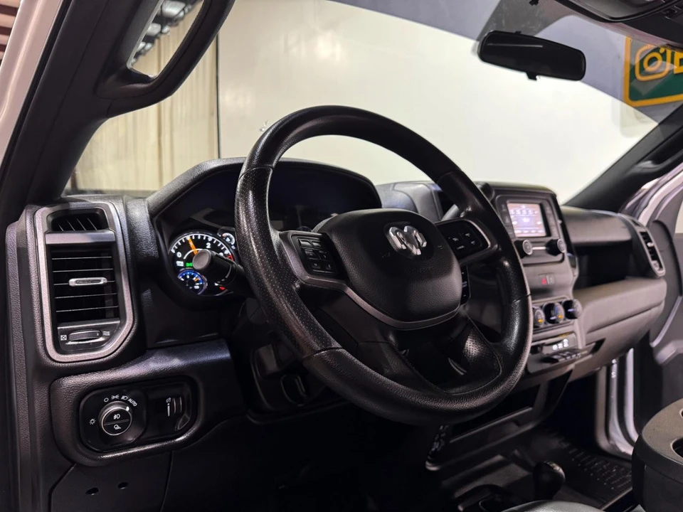 2022 Ram 2500 - Image 10 of 31