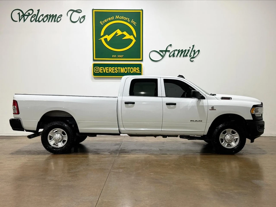2022 Ram 2500 - Image 2 of 21