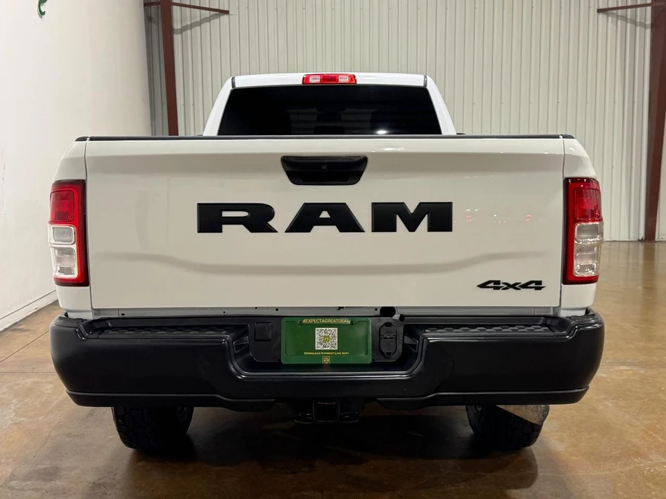 2022 Ram 2500 - Image 7 of 31