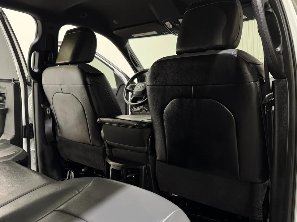 2022 Ram 2500 - Image 18 of 31