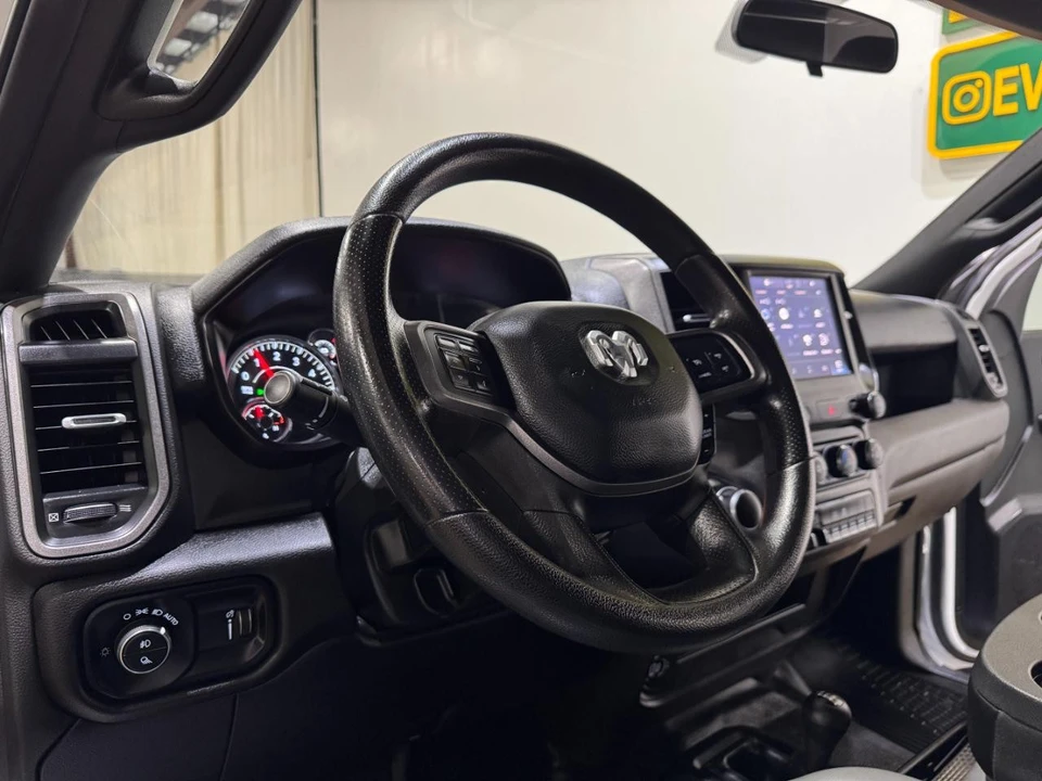 2022 Ram 2500 - Image 10 of 31