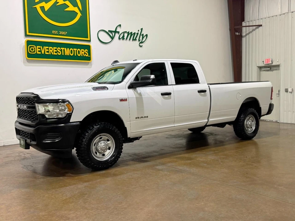 2022 Ram 2500 - Image 3 of 31
