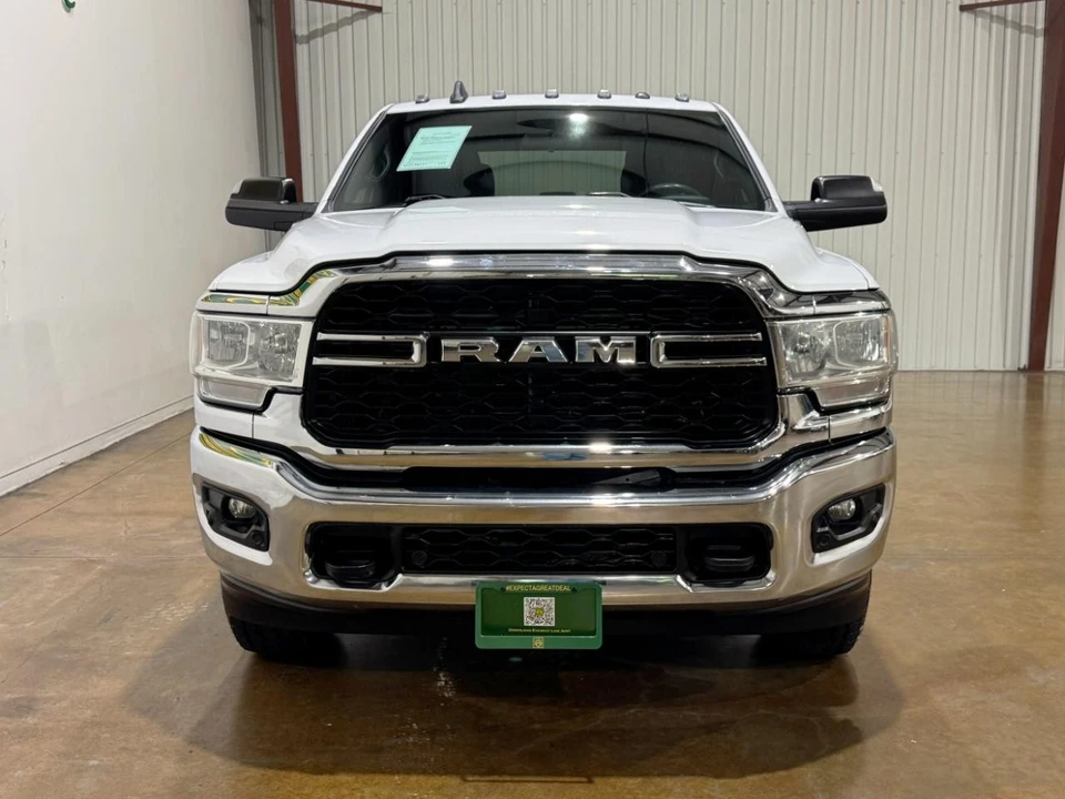 2022 Ram 2500 - Image 2 of 31
