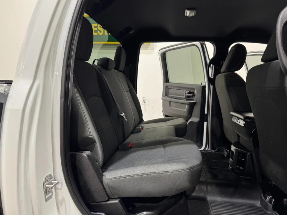 2022 Ram 2500 - Image 15 of 31