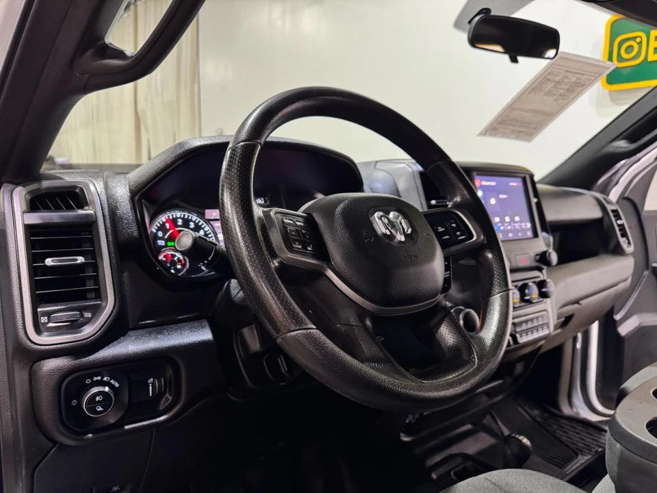 2022 Ram 2500 - Image 10 of 31