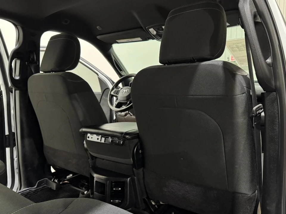 2022 Ram 2500 - Image 17 of 31
