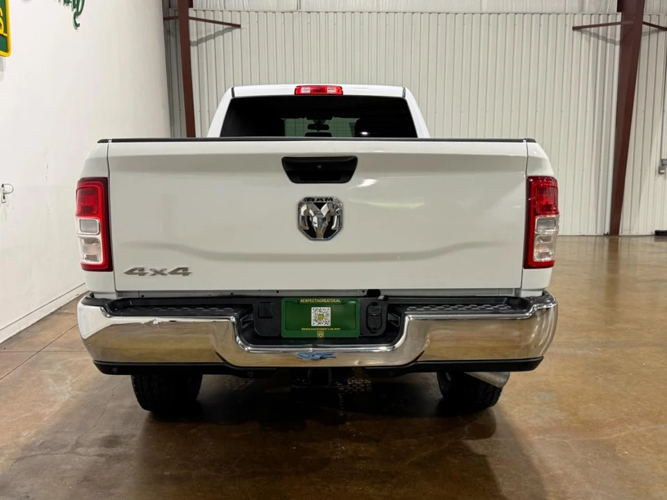 2022 Ram 2500 - Image 7 of 31