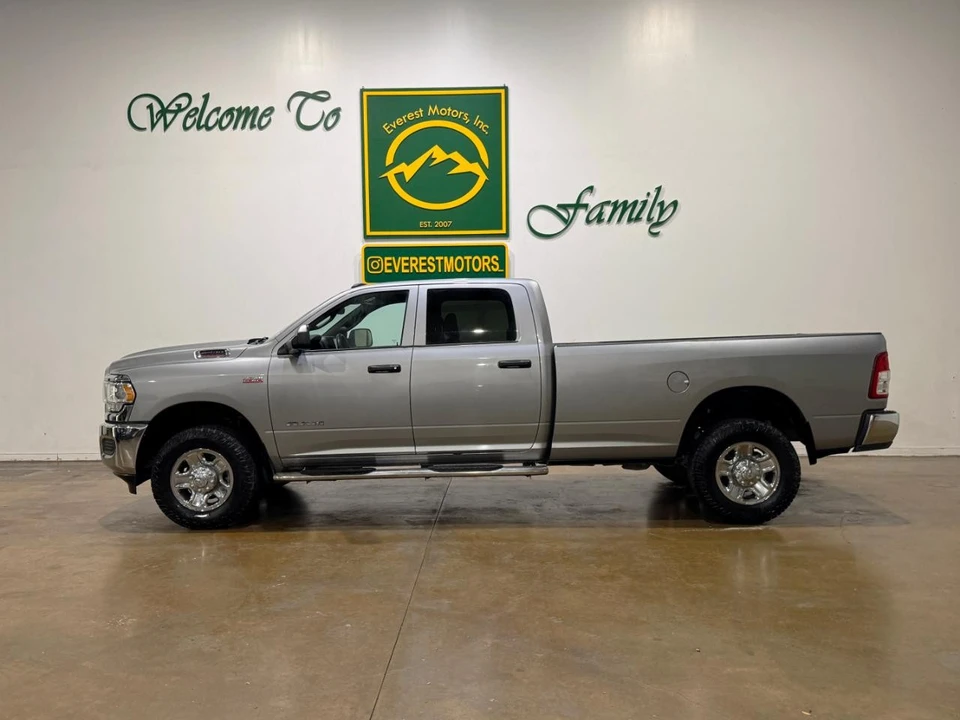 2022 Ram 2500 - Image 2 of 21