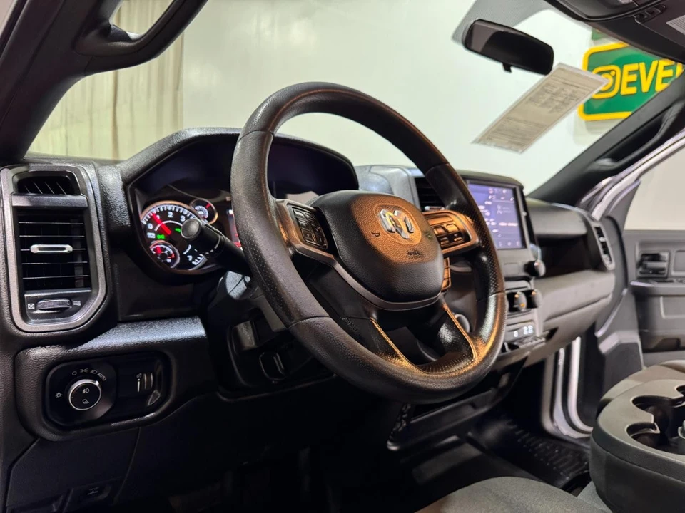 2022 Ram 2500 - Image 10 of 31