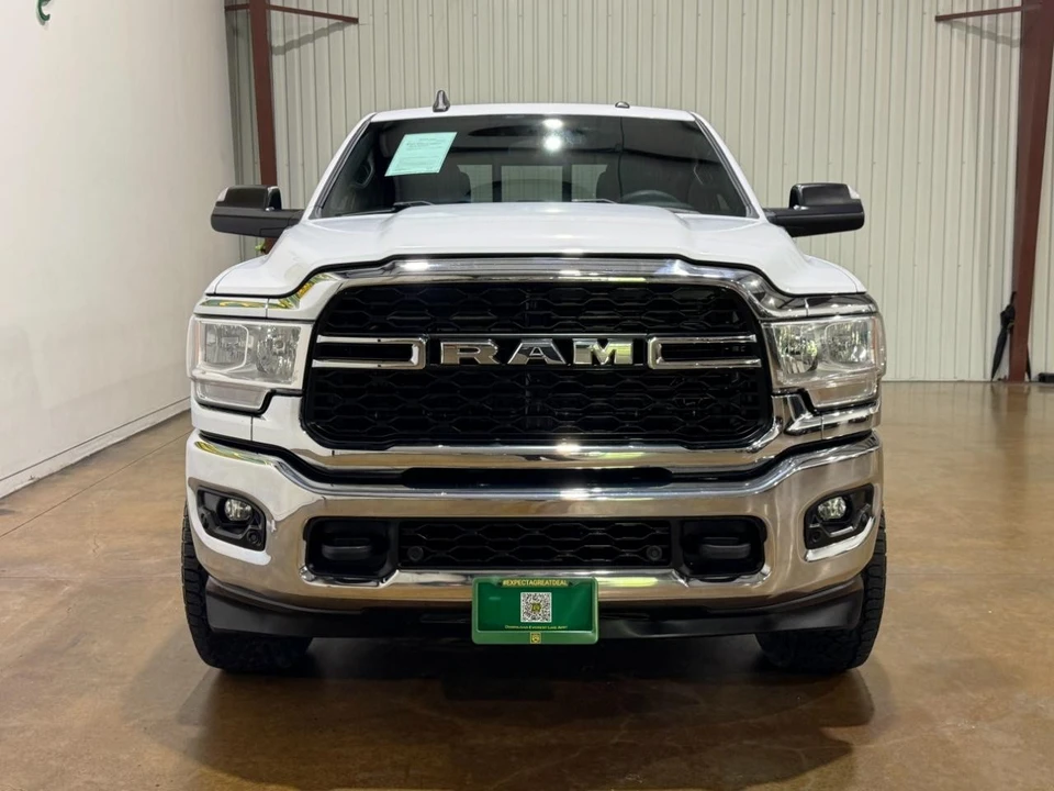 2022 Ram 2500 - Image 2 of 31
