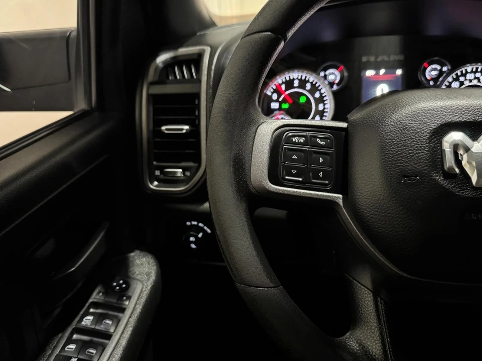 2022 Ram 2500 - Image 24 of 31