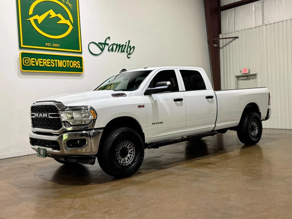 2022 Ram 2500 - Image 3 of 31