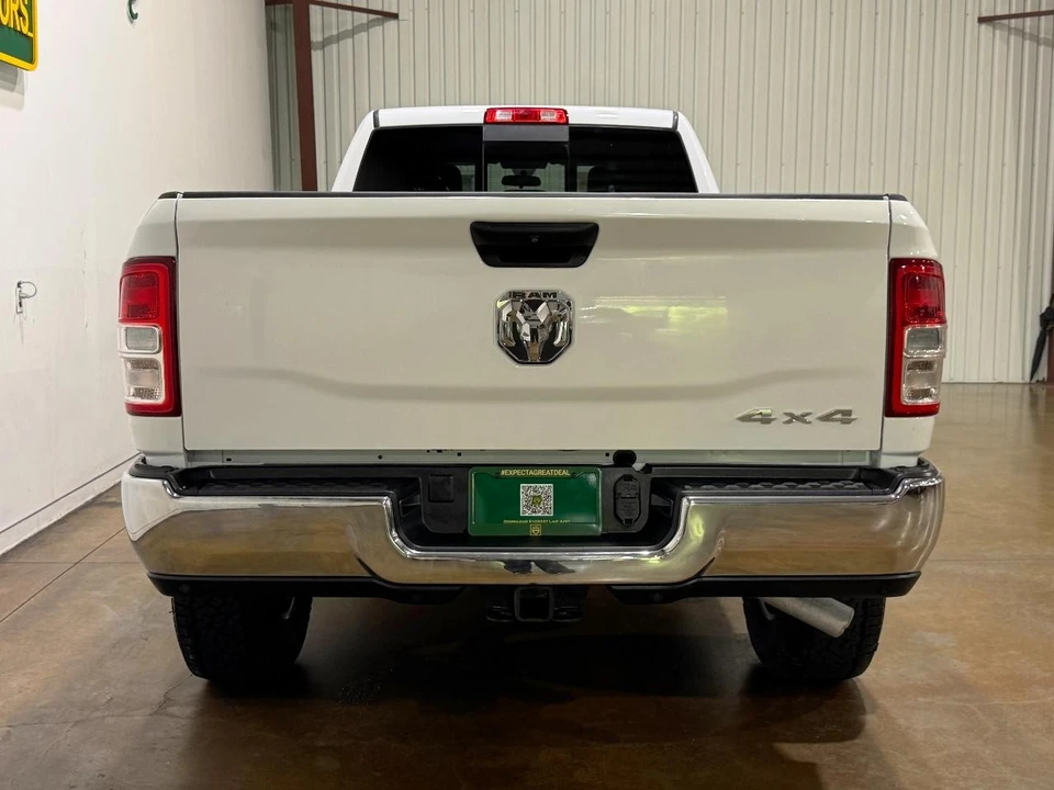 2022 Ram 2500 - Image 7 of 31