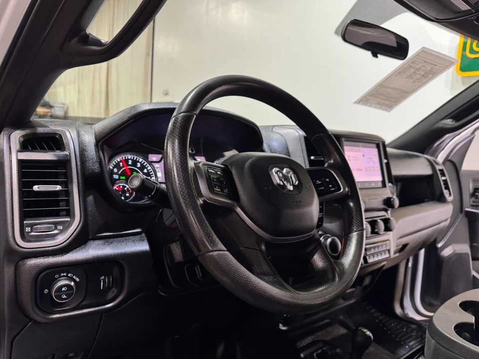 2022 Ram 2500 - Image 10 of 31
