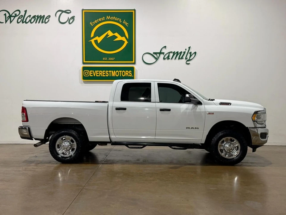 2022 Ram 2500 - Image 2 of 31
