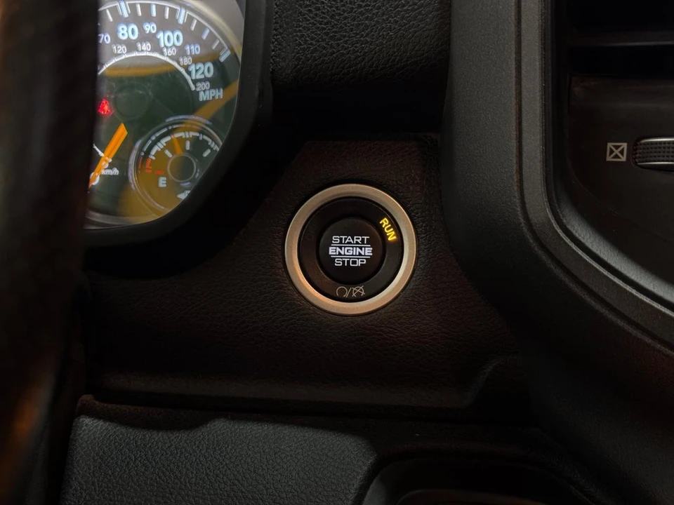 2022 Ram 2500 - Image 27 of 31