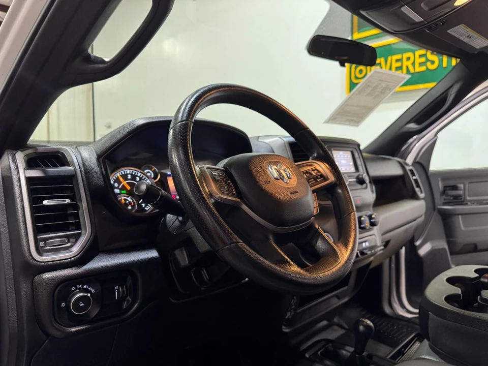2022 Ram 2500 - Image 10 of 31