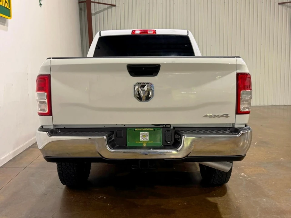 2022 Ram 2500 - Image 7 of 31