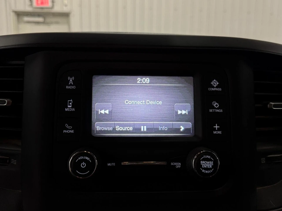 2022 Ram 2500 - Image 9 of 25