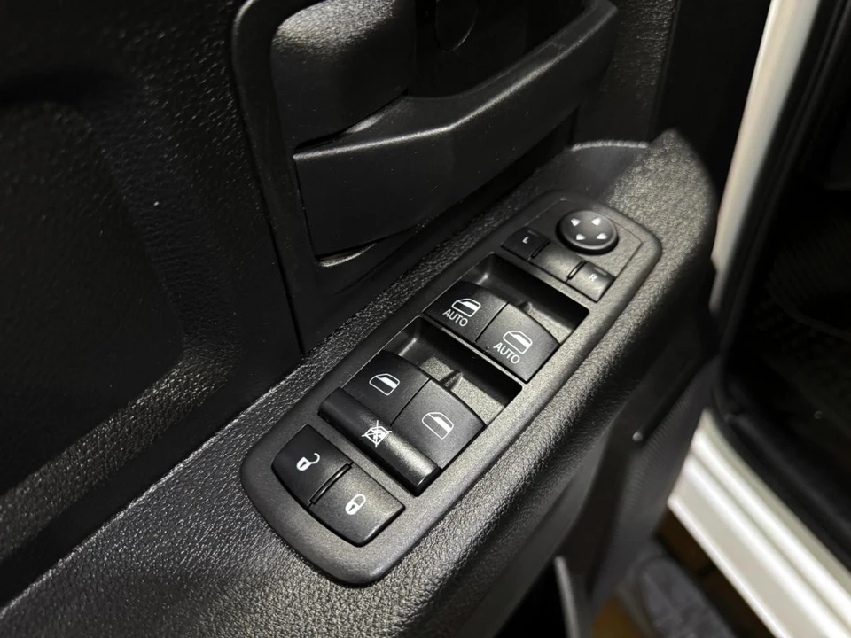 2022 Ram 2500 - Image 29 of 31