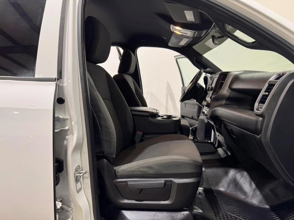 2022 Ram 2500 - Image 15 of 31
