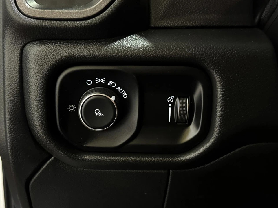 2022 Ram 2500 - Image 27 of 31