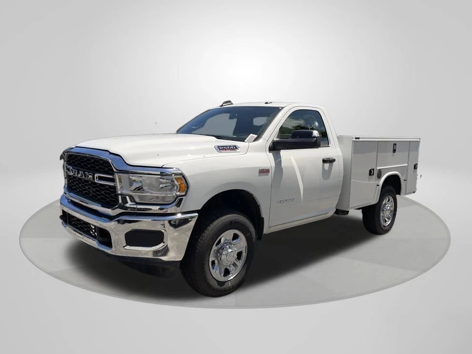 2022 Ram 2500 - Image 2 of 12