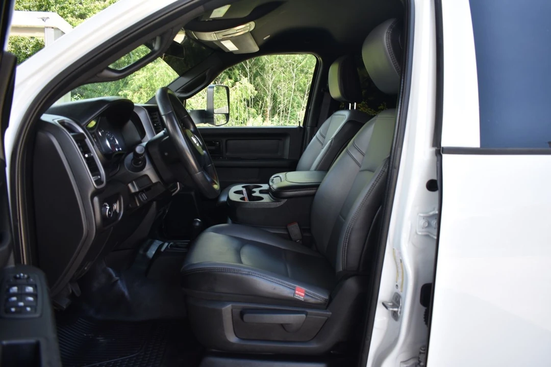 2022 Ram 2500 - Image 10 of 22