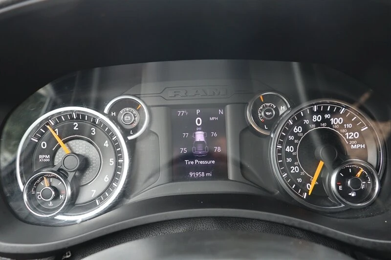2022 Ram 2500 - Image 12 of 31