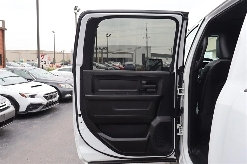 2022 Ram 2500 - Image 26 of 31