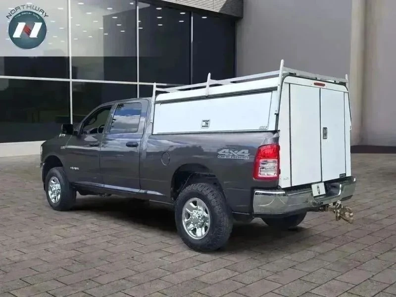 2022 Ram 2500 - Image 3 of 12
