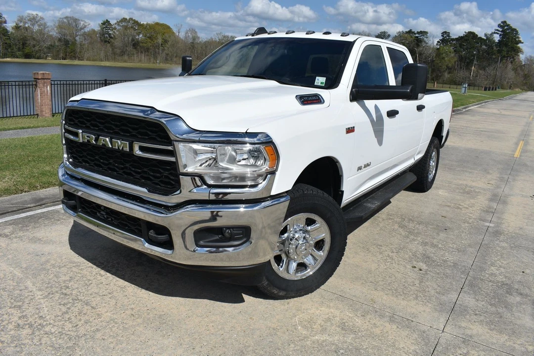 2022 Ram 2500 - Image 2 of 21