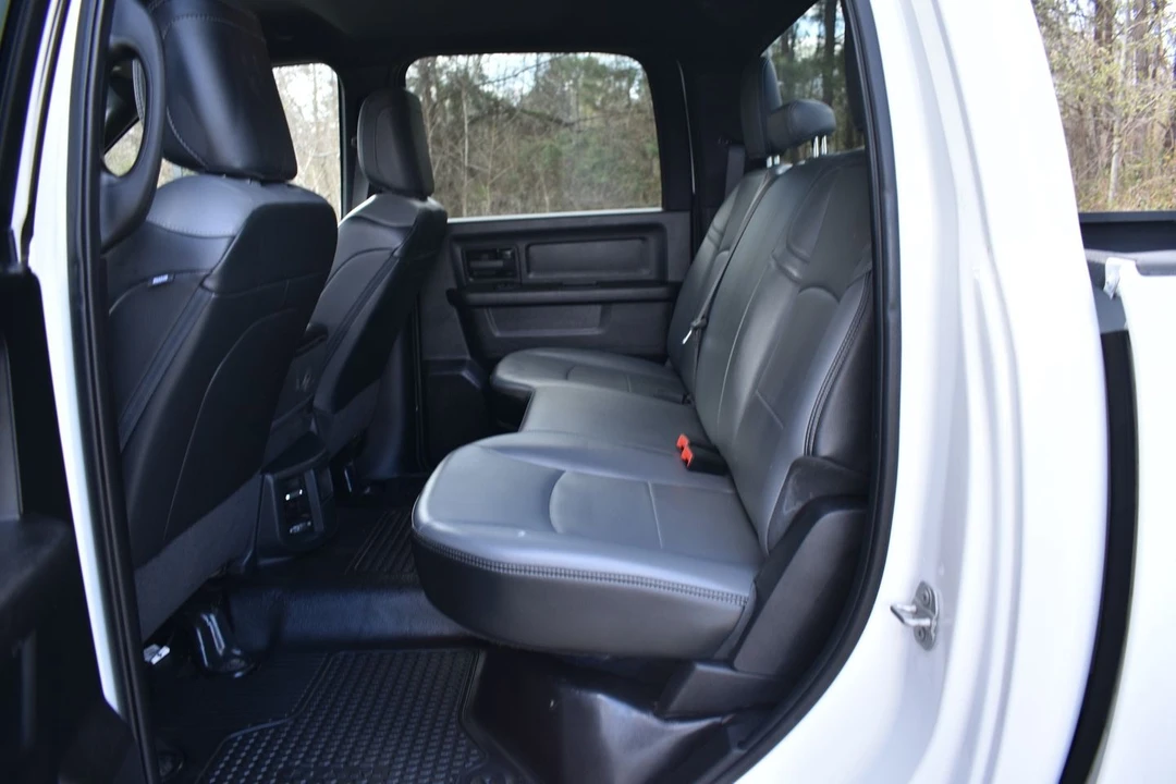 2022 Ram 2500 - Image 11 of 21