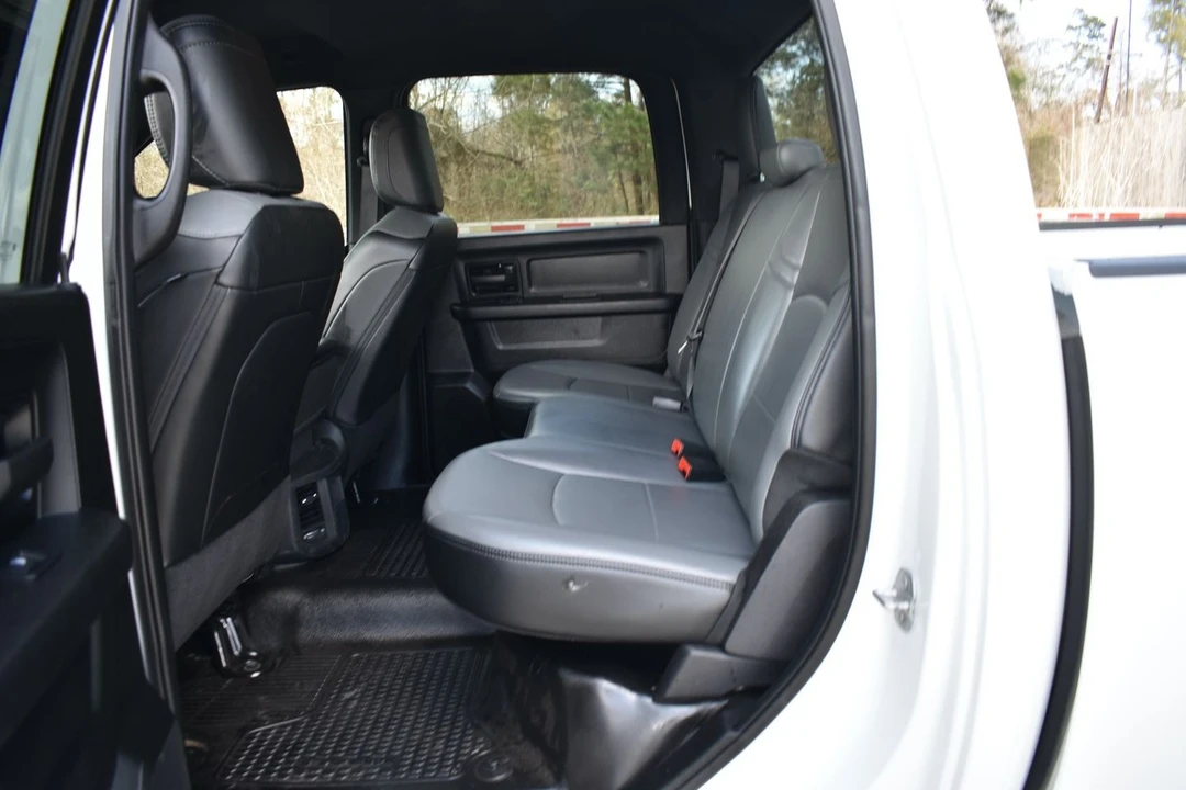 2022 Ram 2500 - Image 10 of 19