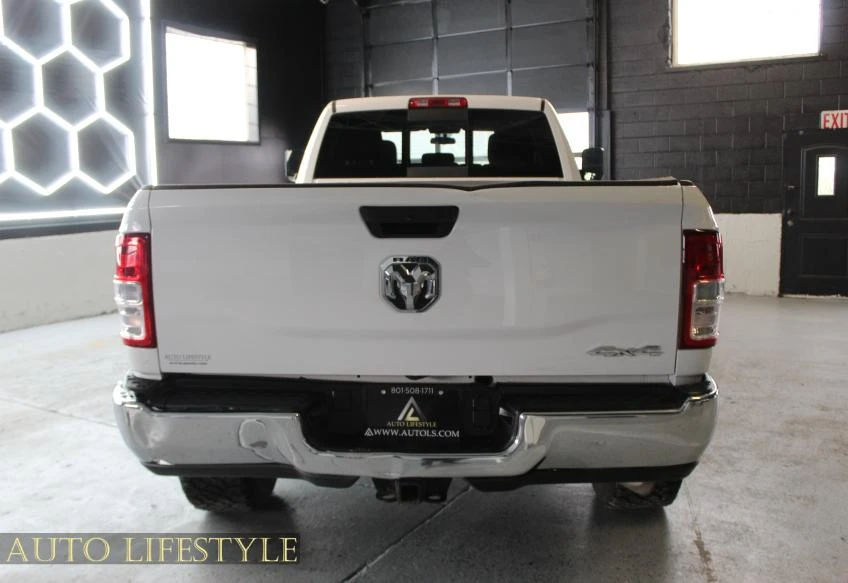 2022 Ram 2500 - Image 12 of 21