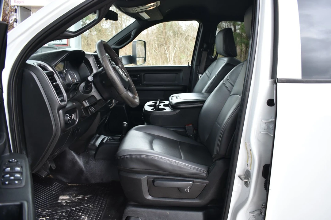 2022 Ram 2500 - Image 10 of 21