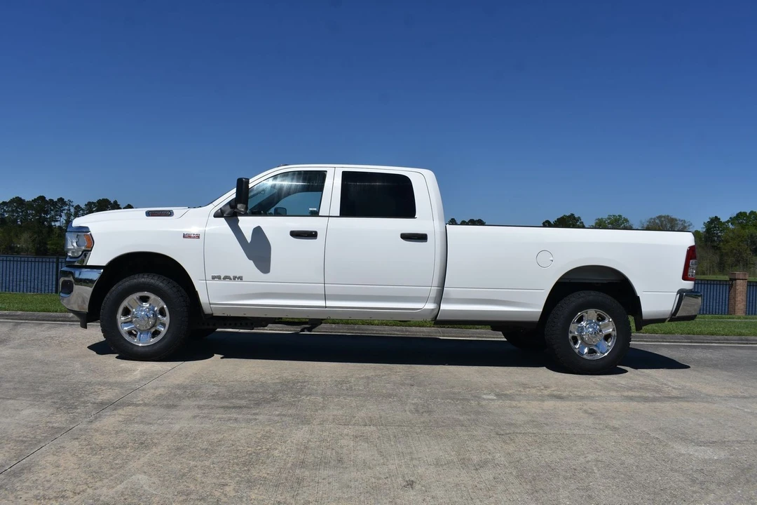 2022 Ram 2500 - Image 3 of 21