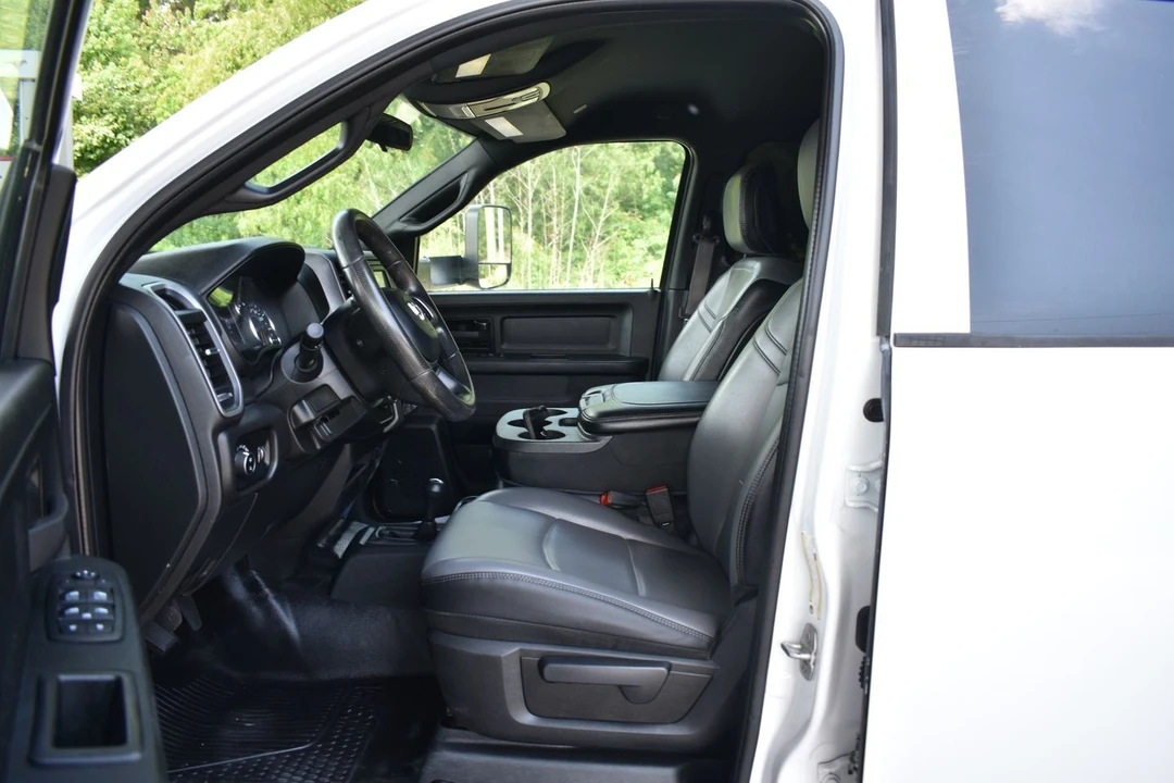 2022 Ram 2500 - Image 10 of 22