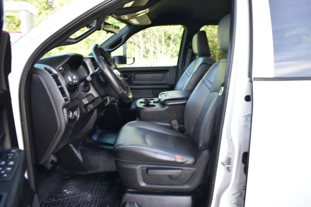 2022 Ram 2500 - Image 10 of 22