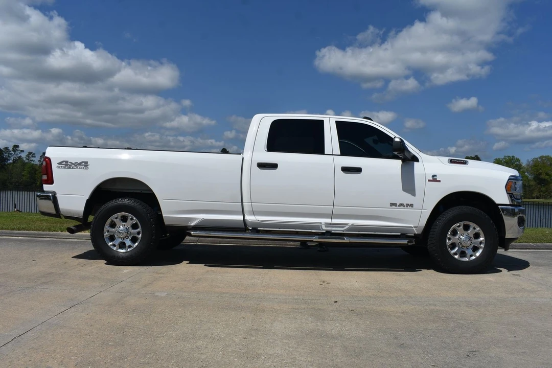 2022 Ram 2500 - Image 3 of 21
