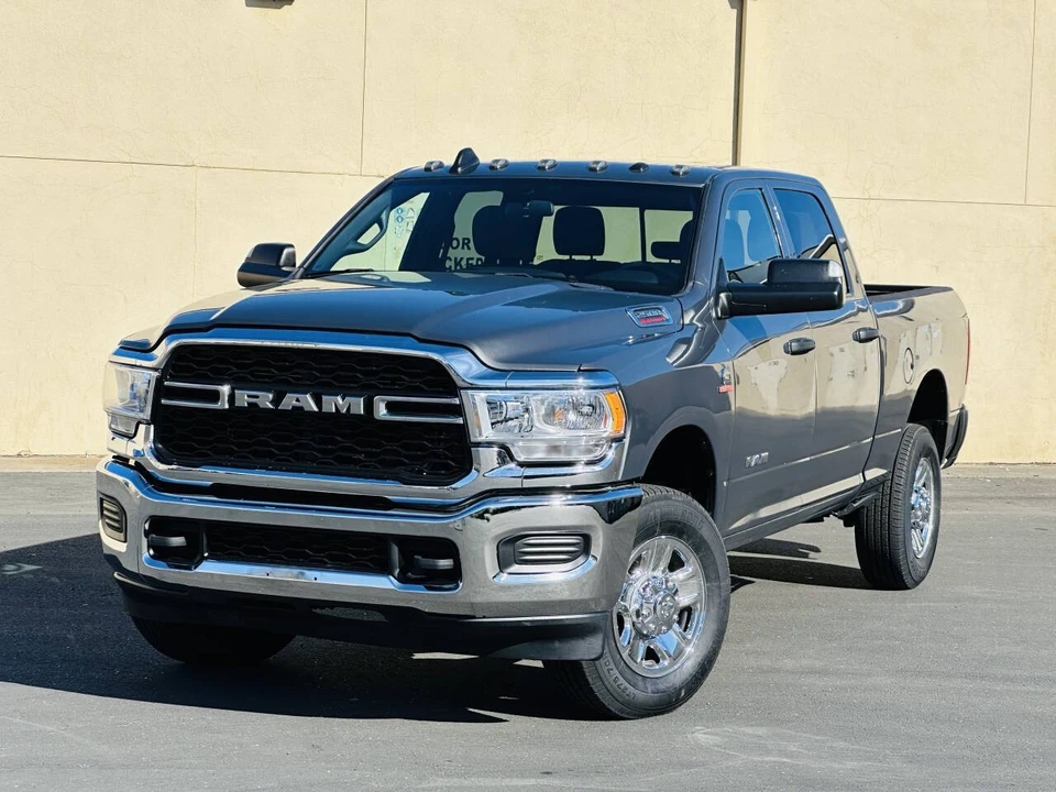 2022 Ram 2500 - Image 3 of 21